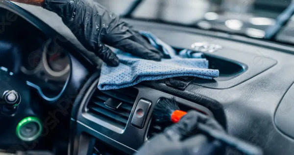 Carro (Sedán / Compacto): Interior